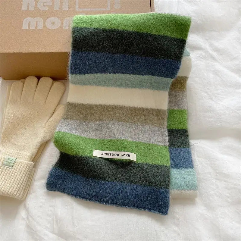 Schal Modell RAINBOW